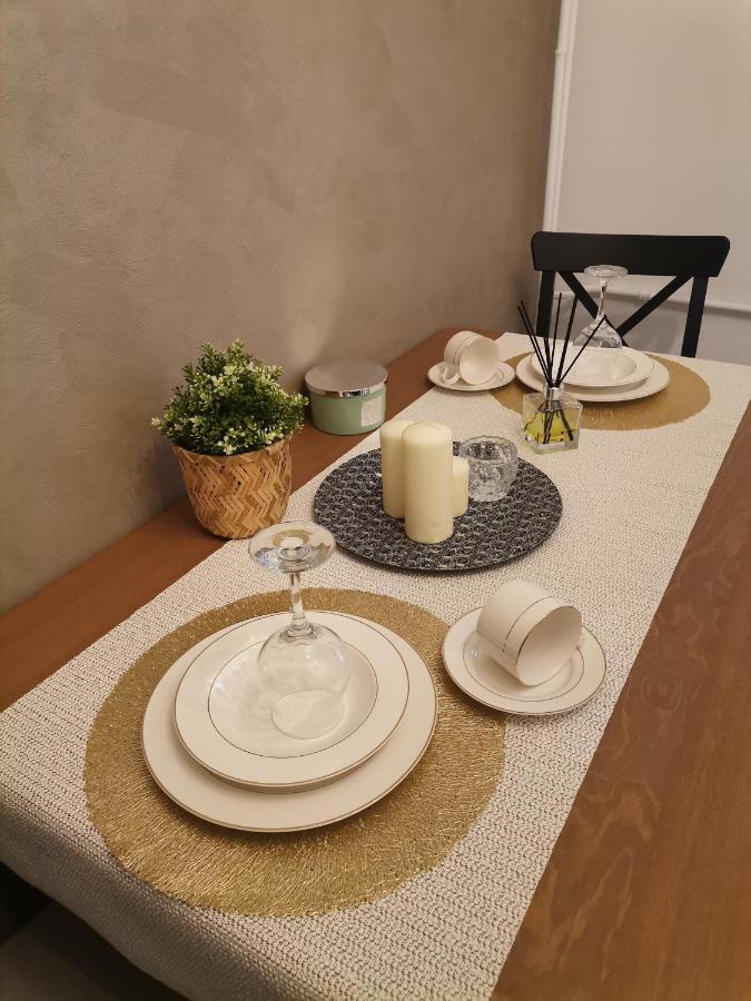 Appartamento Apartament Unirii Bucarest Esterno foto
