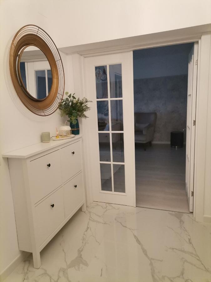 Appartamento Apartament Unirii Bucarest Esterno foto